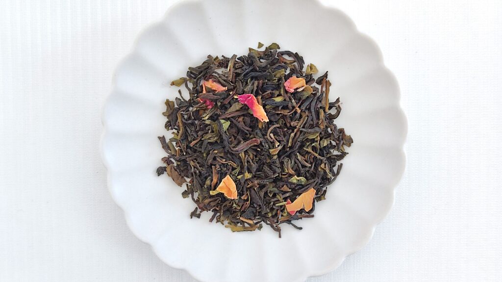 ローズ・ダージリンの茶葉