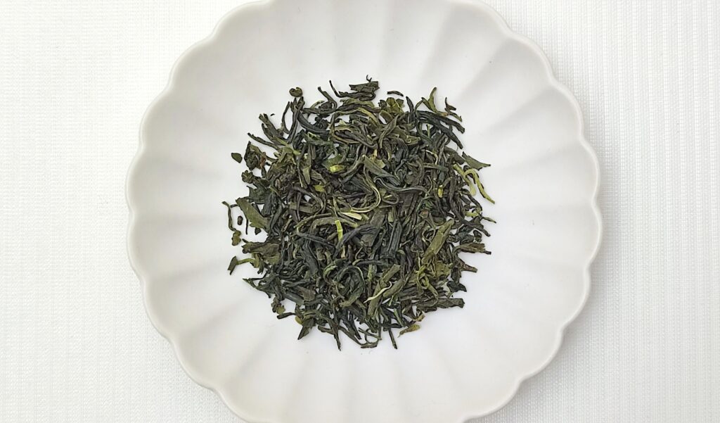 笑壺に炒るの茶葉