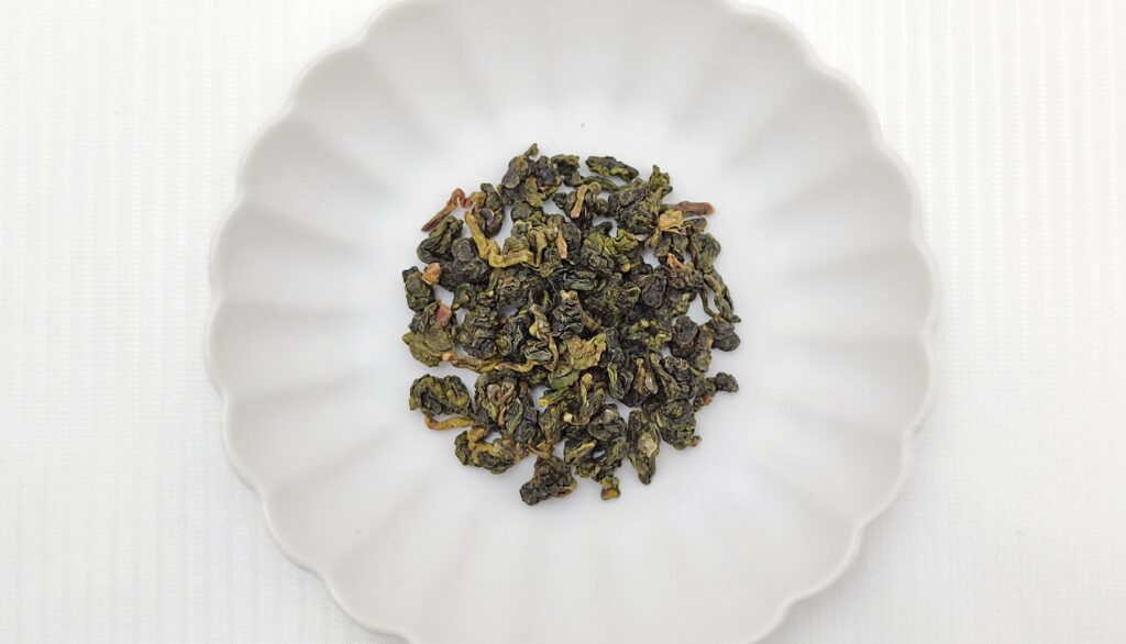 名間四季春の茶葉